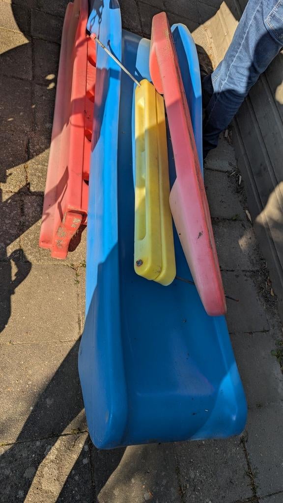 Glijbaan van hard plastic, verkleurd maar nog goed, Ophalen of Verzenden