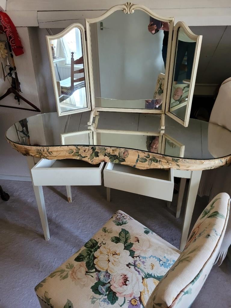 Kaptafel met 3 luik spiegel, Ophalen