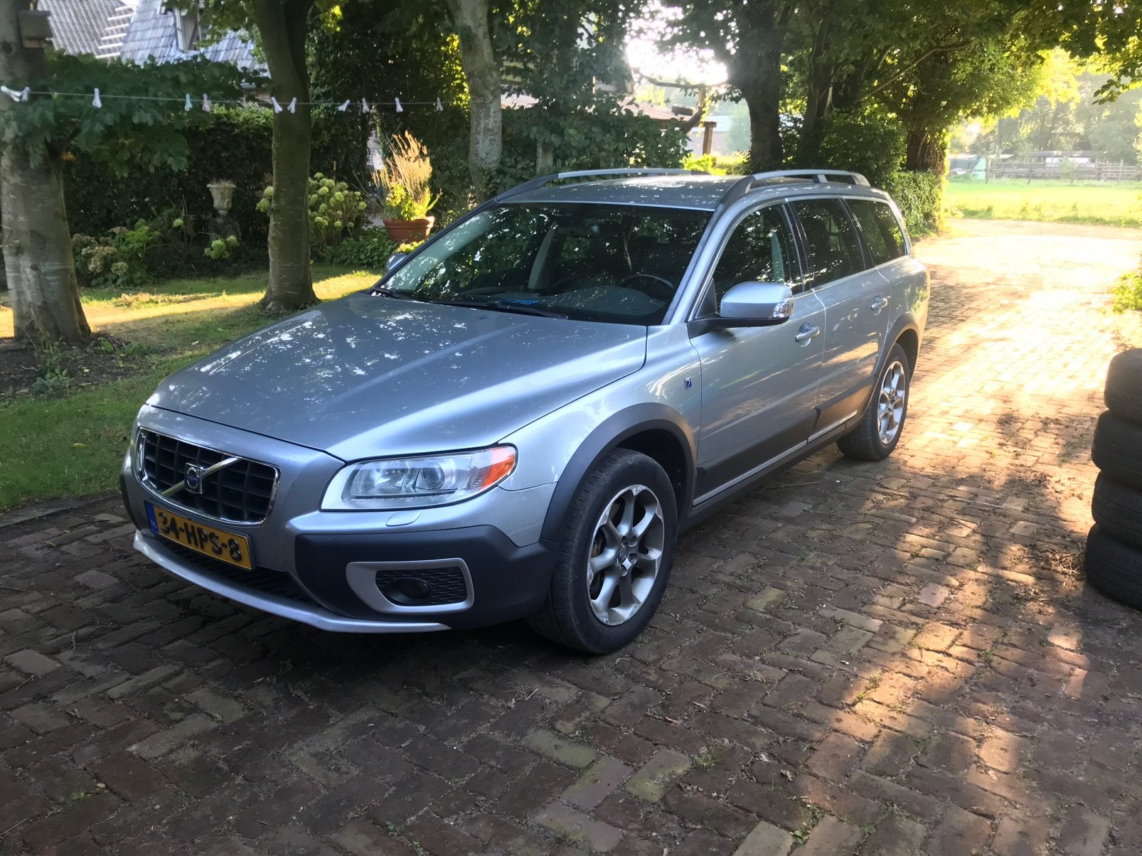 Te koop Volvo XC70 2.4 D5 AWD Geartronic 2009 Grijs, Automaat, 1716 kg, 197 €/maand, XC70