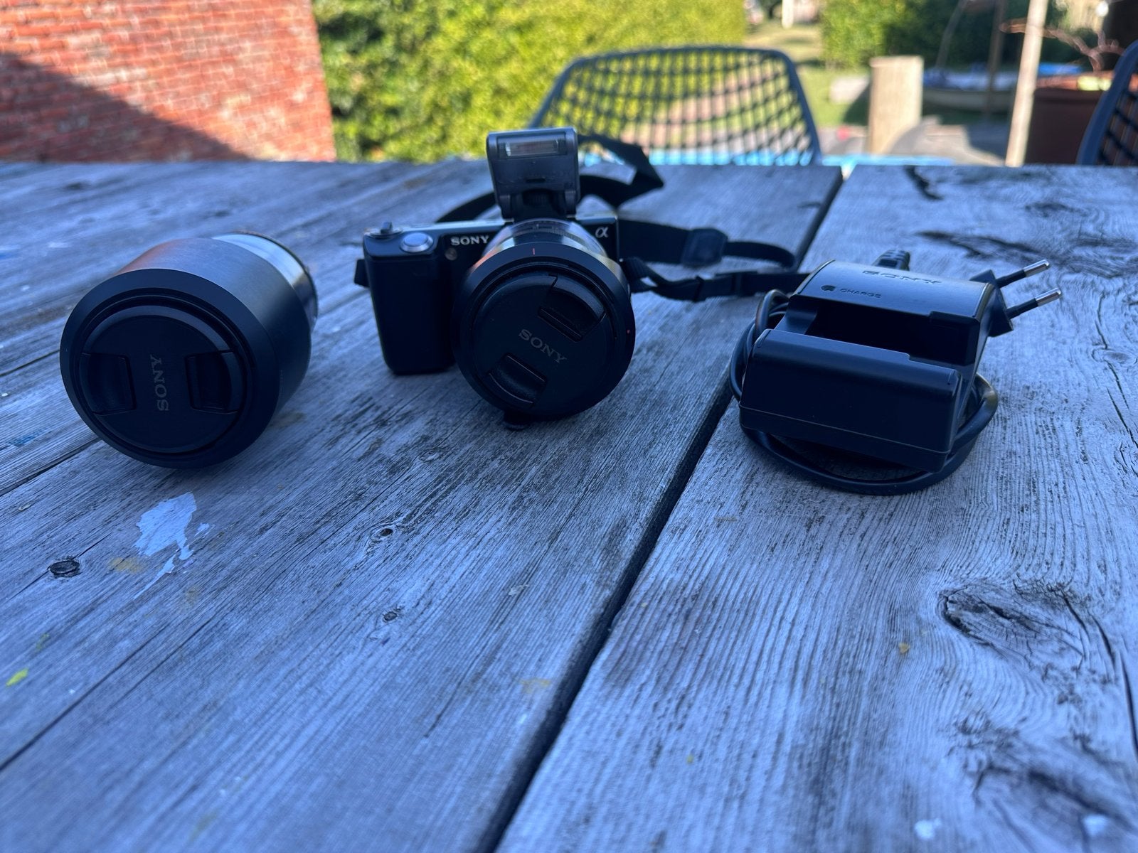 Sony NEX-5 Systeemcamera met 2 lenzen en accessoires, Gebruikt, Beeldstabilisatie, Ophalen of Verzenden, Accu