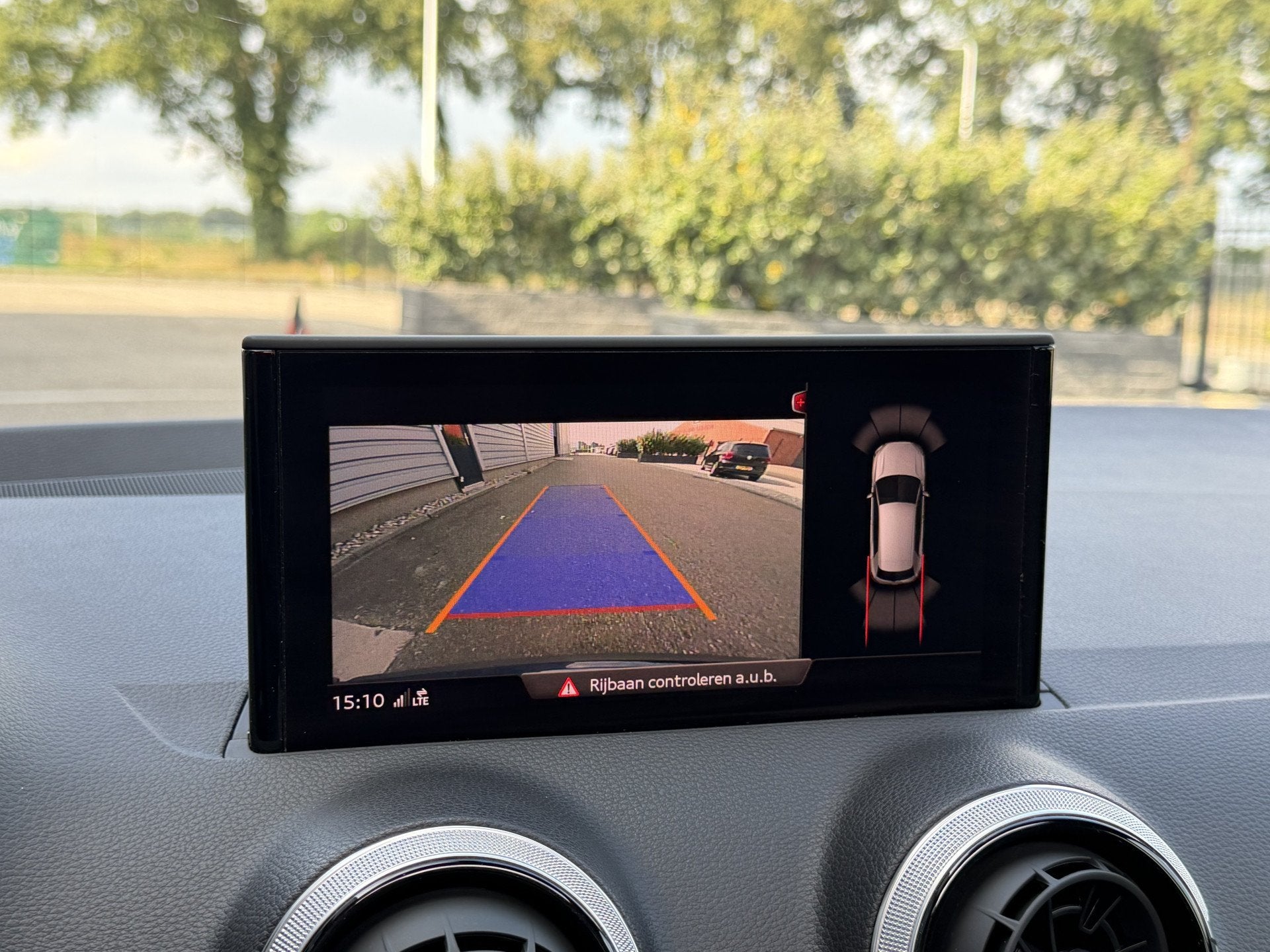 Audi Q2 30 TFSI Advanced Panodak|Leer|Camera|Virtueel Blauw!, Auto's, Voorwielaandrijving, Gebruikt, Met garantie (alle), Blauw