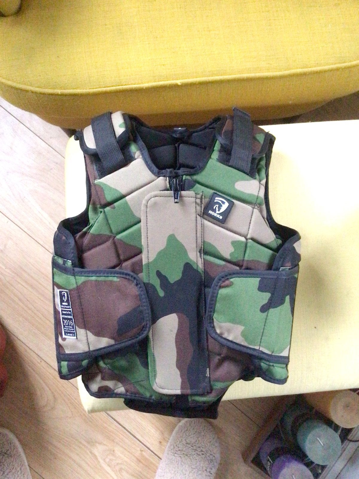 Bodyprotector horka child s, Dieren en Toebehoren, Ophalen of Verzenden, Zo goed als nieuw, Springen, Bovenkleding