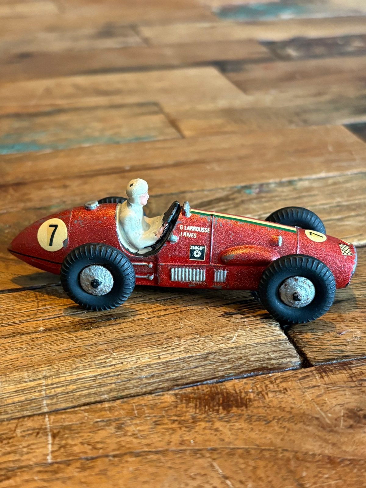 Dinky Toys 23J Ferrari Racewagen – vintage repaint, Ophalen, Zo goed als nieuw, Auto, Dinky Toys