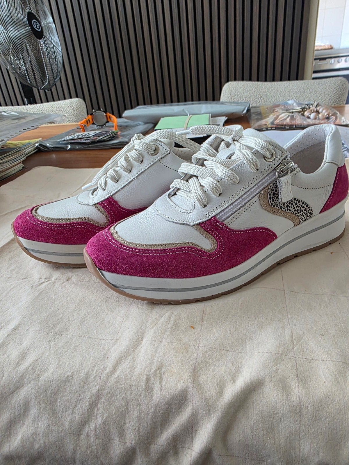 Witte en roze sneakers, maat 37, Wit, Nieuw, Fey, Ophalen of Verzenden