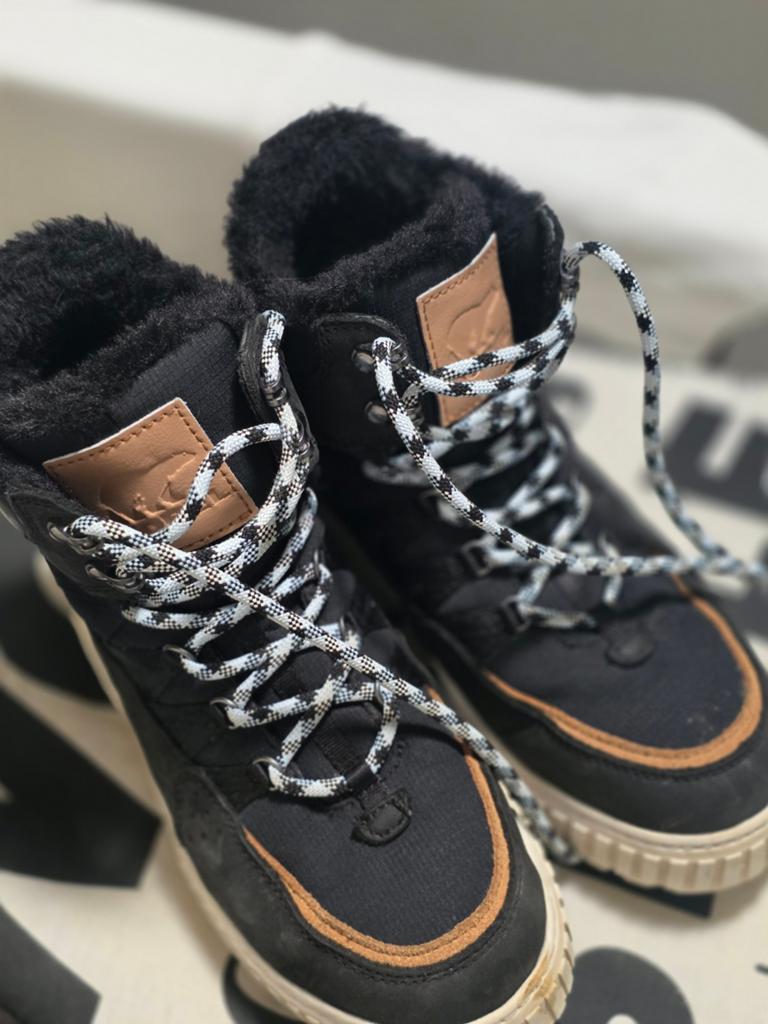 Zo goed als nieuwe Sorel instappers, maat 39, heerlijk warm, Kleding | Dames, Schoenen, Zo goed als nieuw, Instappers, Zwart, Sorel