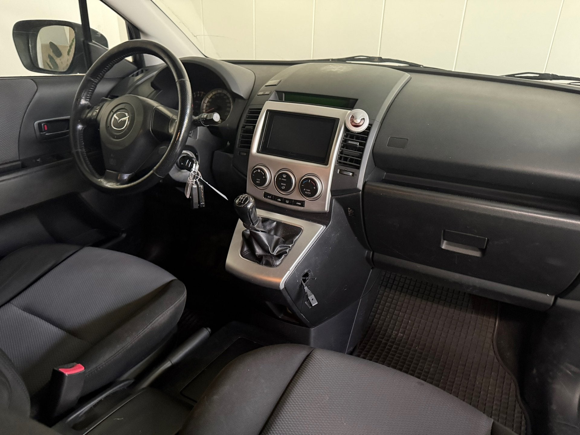 Mazda 5 1.8 Touring Airco, Navigatie, 7 persoons, Trekhaak, Auto's, Mazda, Gebruikt, 1370 kg, 4 cilinders, Blauw