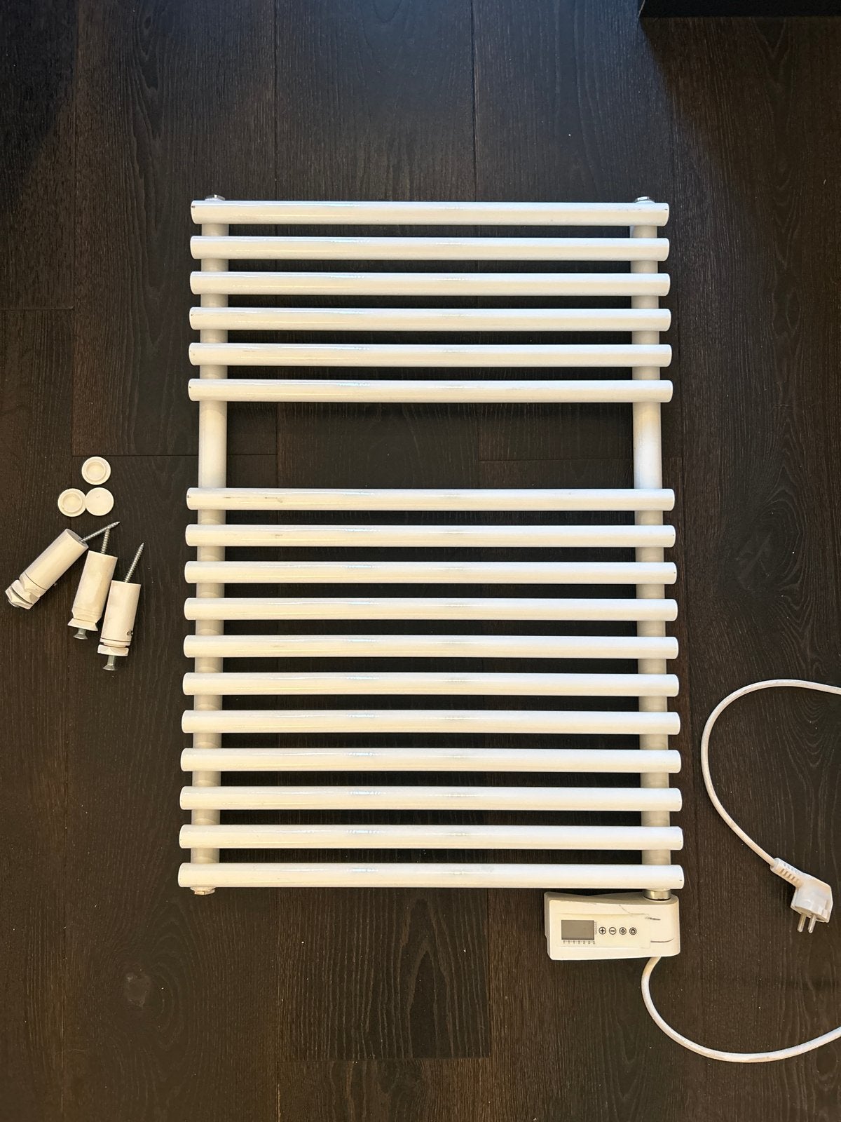 Elektrische handdoekradiator met thermostaat, Ophalen, Radiator, Zo goed als nieuw, 60 tot 150 cm