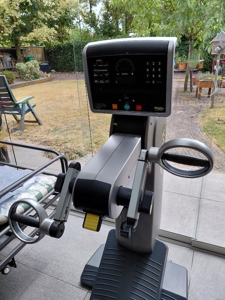 Technogym Excite armbike, Ophalen, Zo goed als nieuw, Overige typen