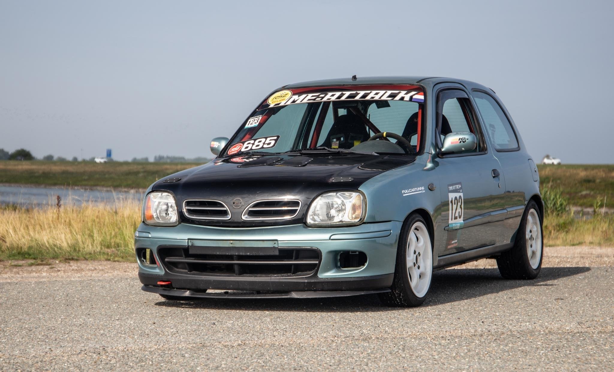 Nissan Micra 1.4 Miracle TRACKDAY / CIRCUIT AUTO / CUP AUTO, Auto's, Nissan, Voorwielaandrijving, Stof, Gebruikt, 750 kg