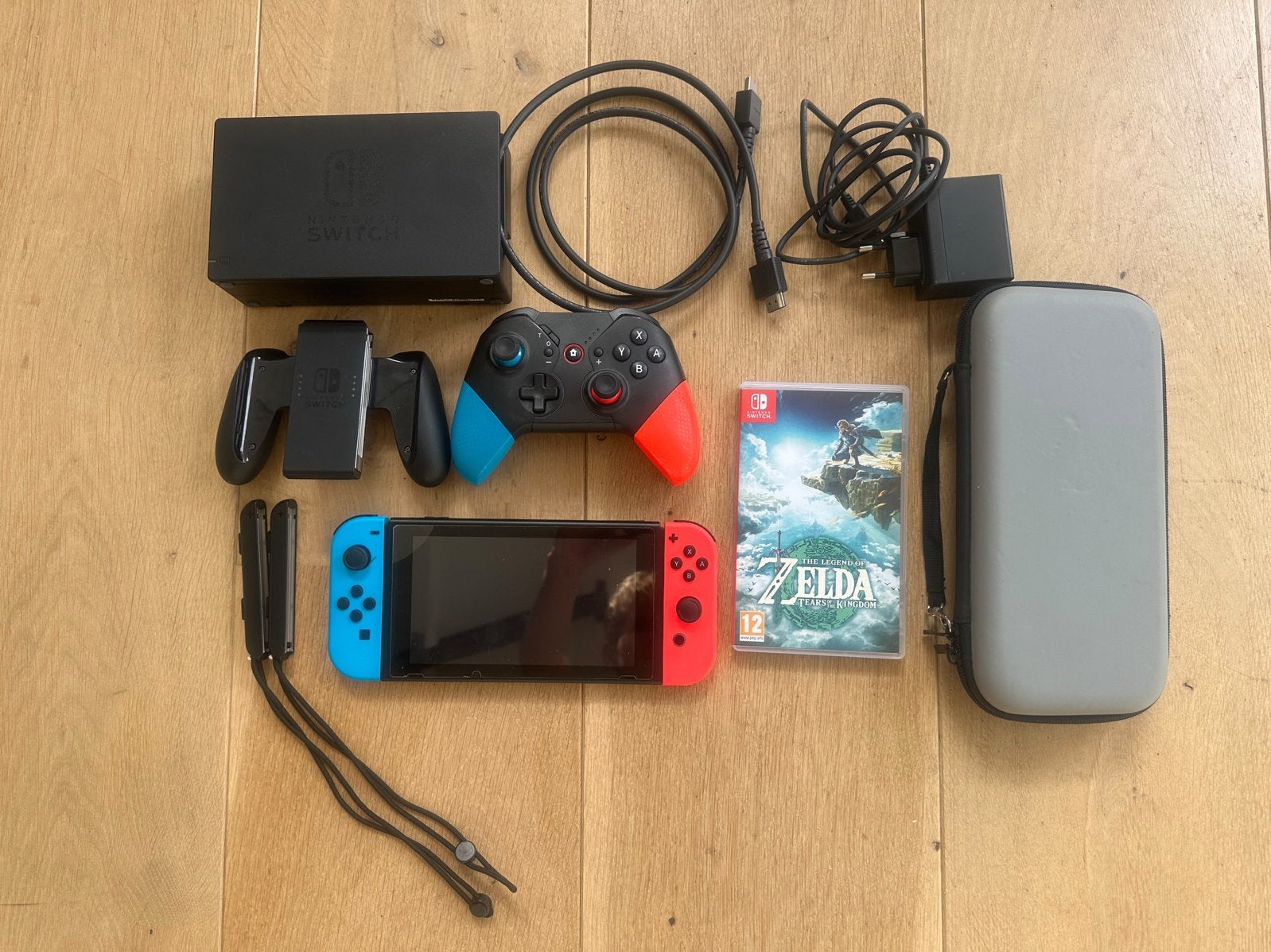Nintendo Switch Compleet, Ophalen of Verzenden, Gebruikt, Met games, Switch Original