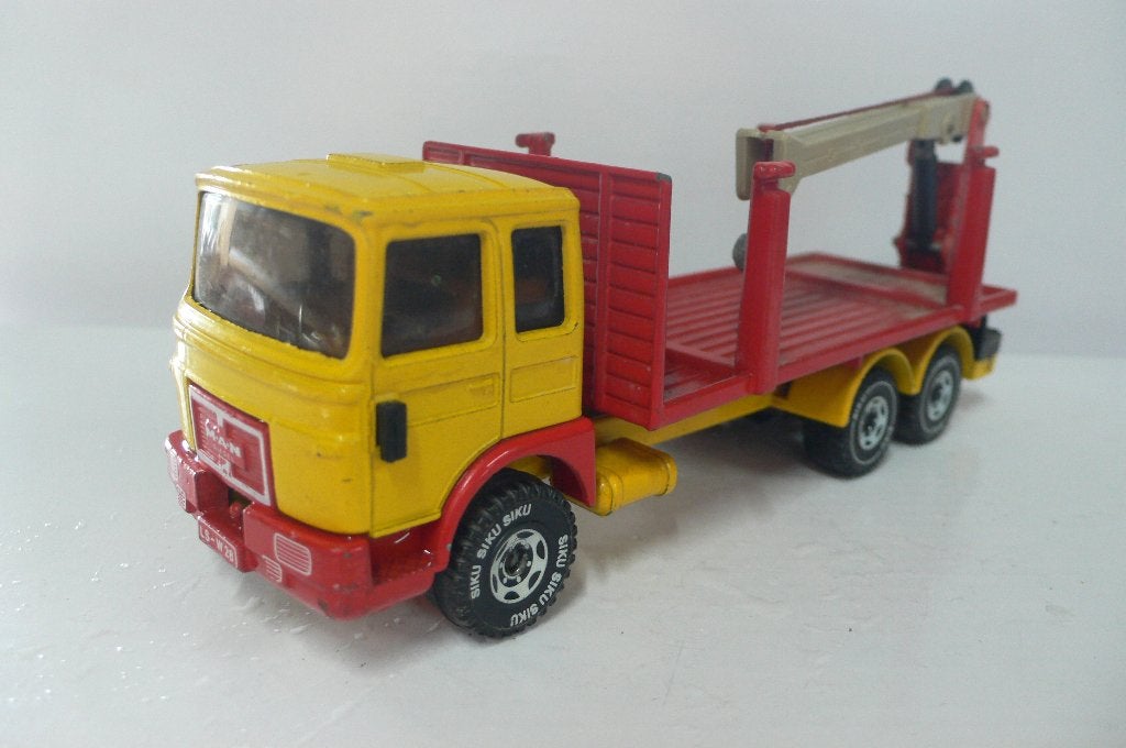 man vrachtauto met laadkraan- siku-, Verzenden, Gebruikt, Auto