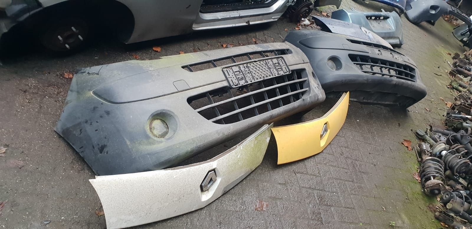RENAULT KANGO VOORBUMPER  BJ 2010, Gebruikt, -, Voor, -