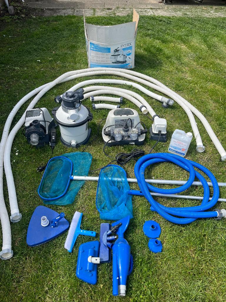 INTEX zwembad set – zandfilterpomp SX1500 + zoutwatersyst, Tuin en Terras, Ophalen, Zo goed als nieuw, Zwembadpomp