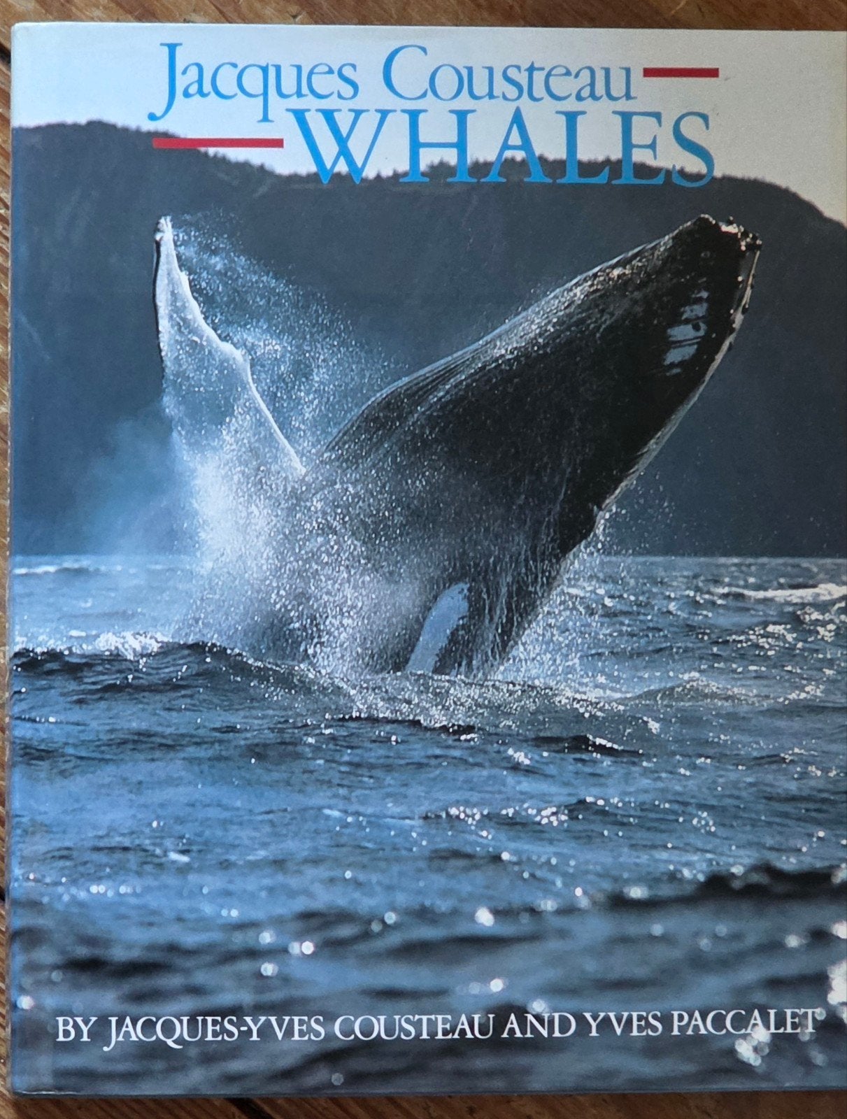 Jacques Cousteau - Whales - Boek over walvissen, Ophalen of Verzenden, Zo goed als nieuw, Natuur algemeen, Jacques-Yves Cousteau en Yves Paccalet