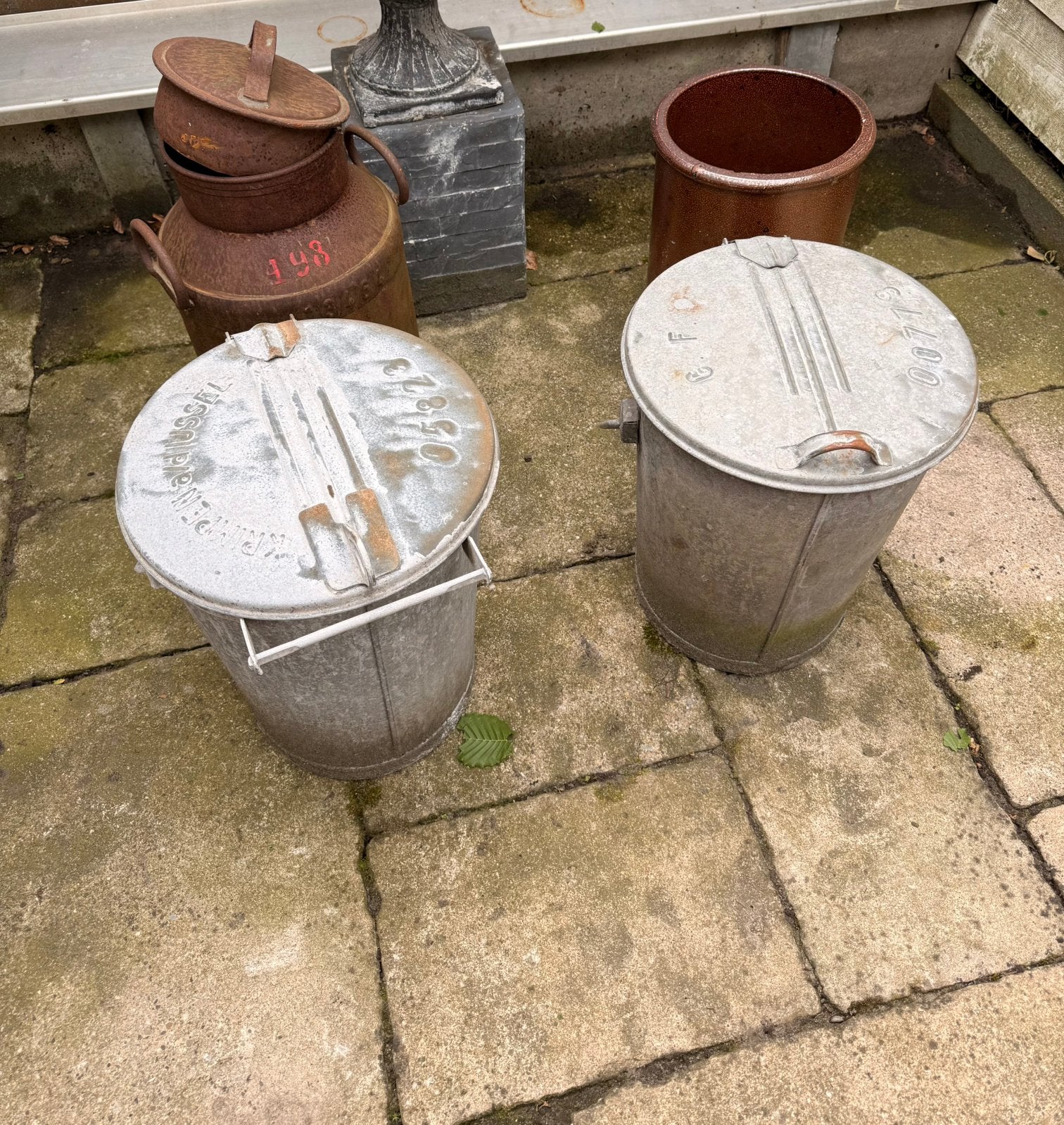 Vintage metalen emmers en potten - Decoratief, Tuin en Terras, Bloempotten, Ophalen