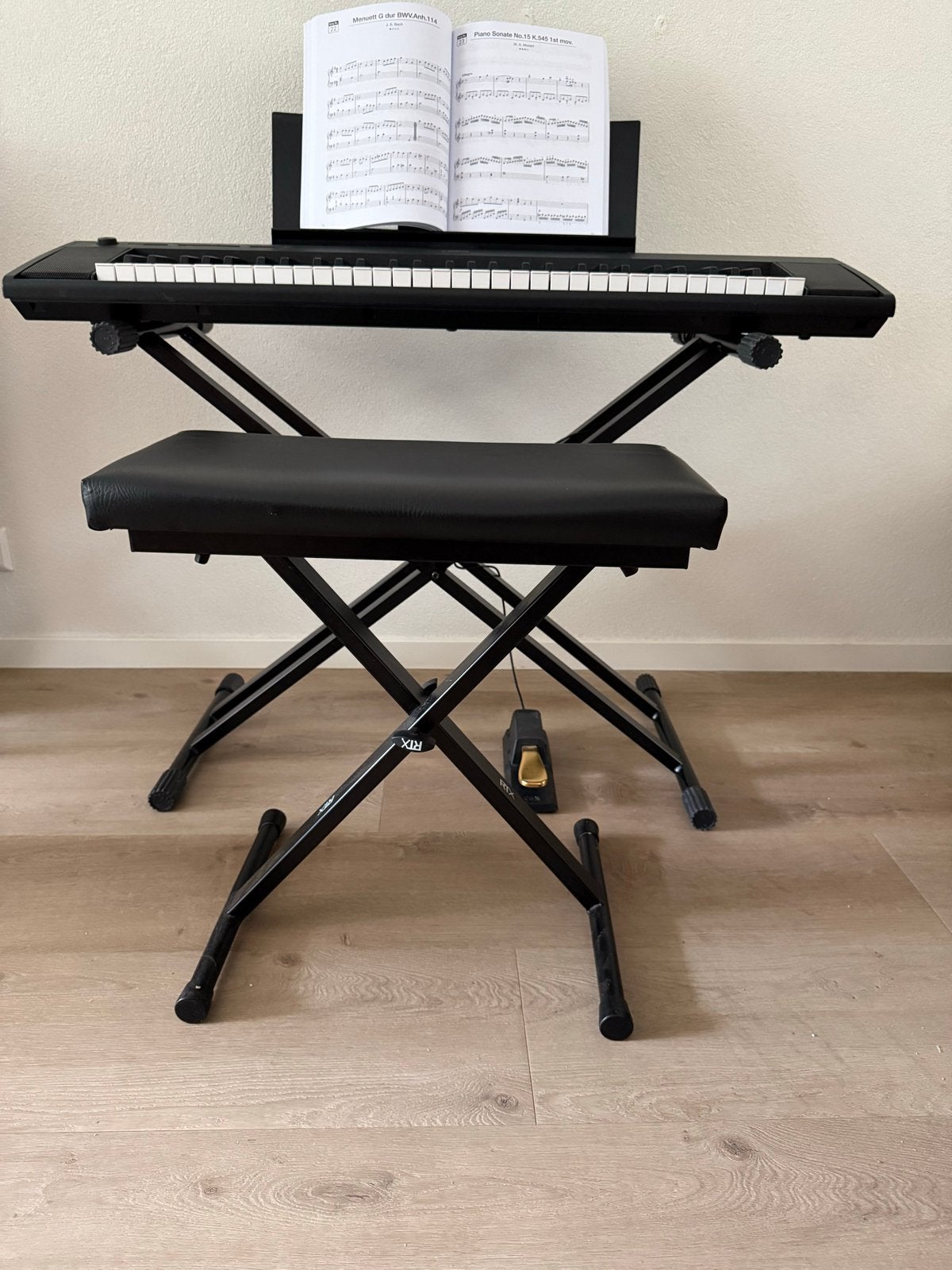 Yamaha Piaggero NP-12 keyboard met standaard en kruk, Ophalen, 61 toetsen, Yamaha, Zo goed als nieuw