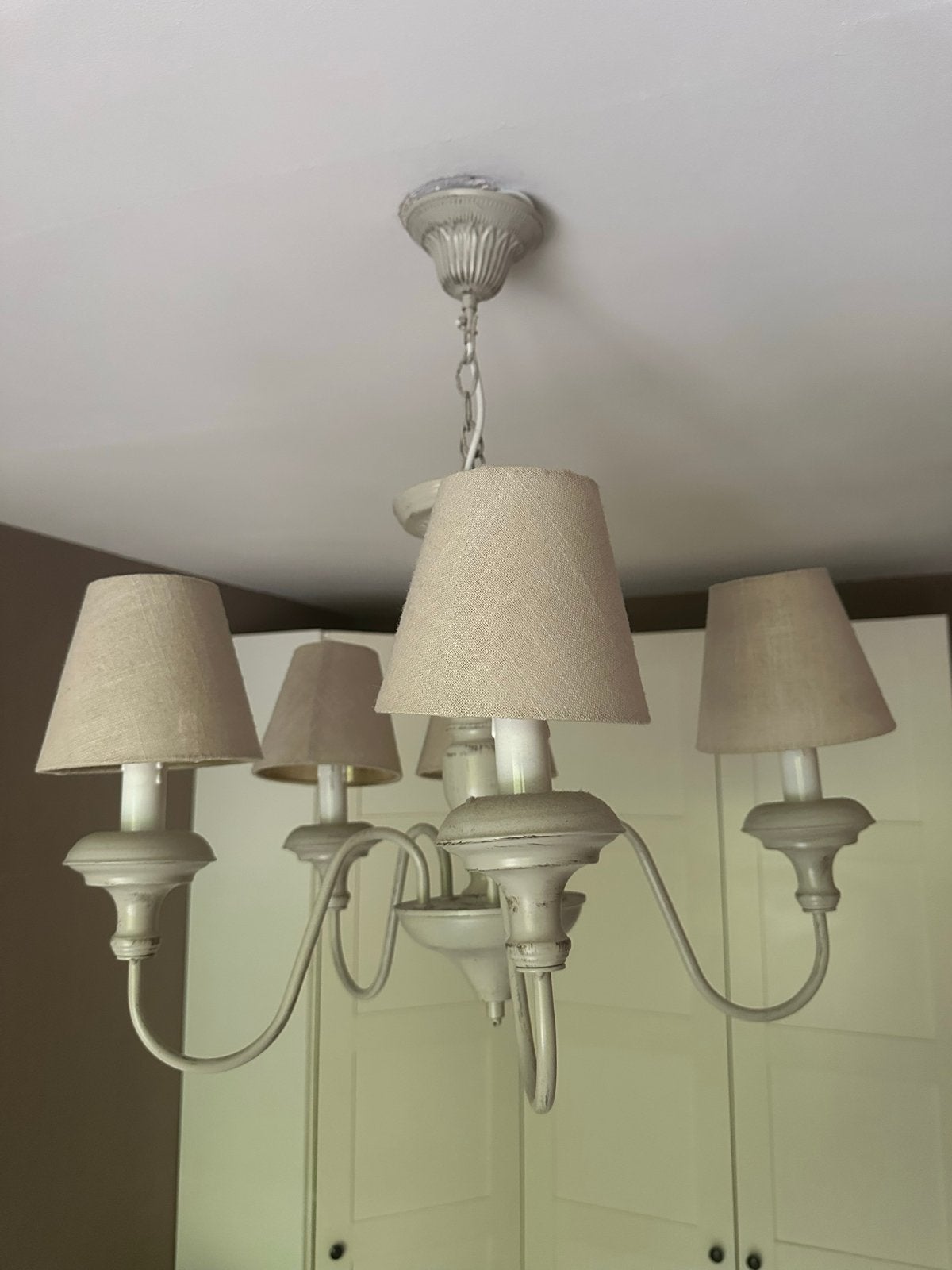 Elegante kroonluchter met 5 linnen kappen, Huis en Inrichting, Ophalen, Gebruikt, Metaal