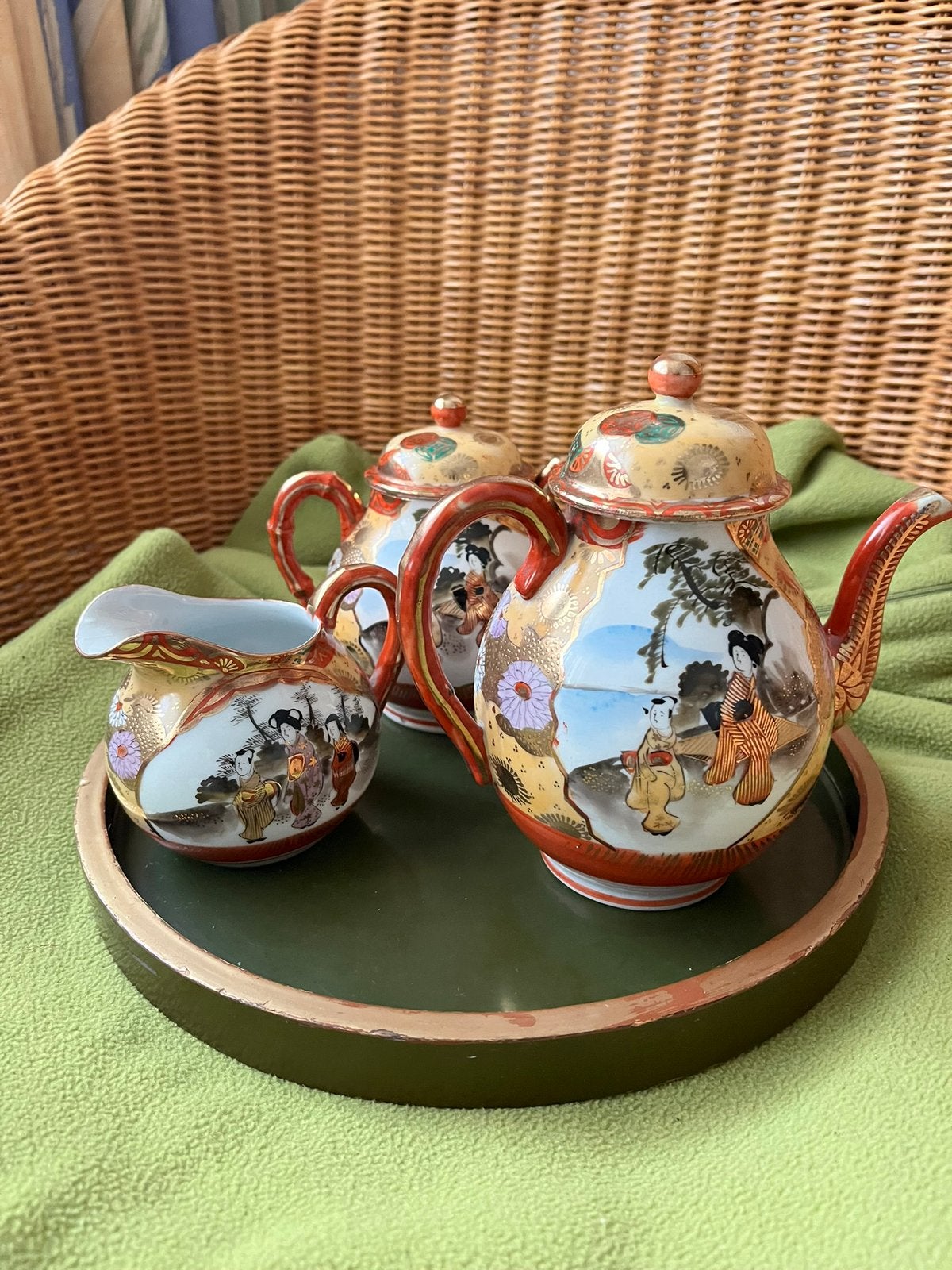 Japans theeservies in Satsuma stijl plus dienblad, Ophalen