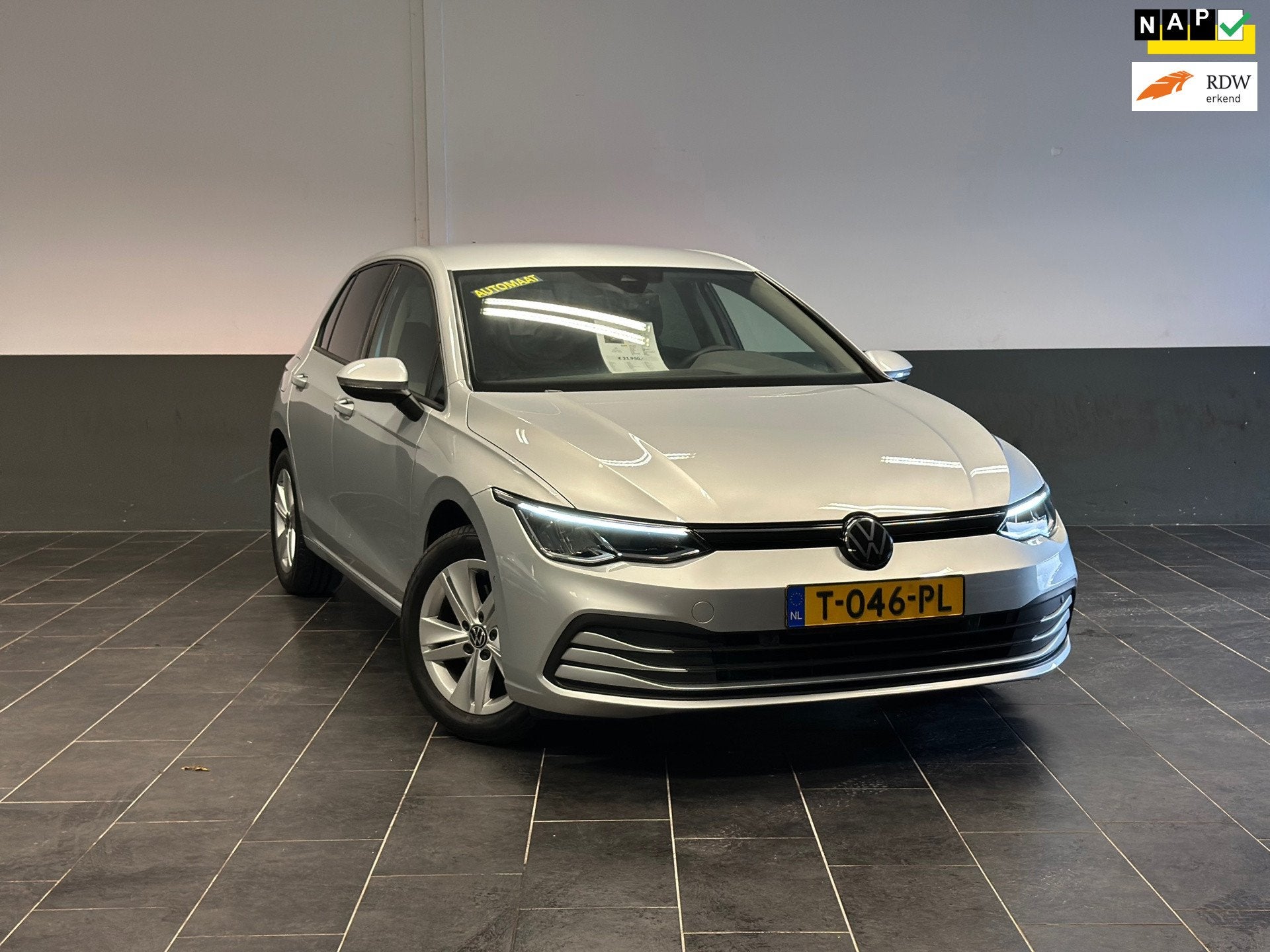 Volkswagen Golf 1.0 eTSI Life Business Automaat Dealerauto