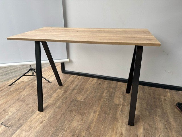 Bartafel met een zwarte V-poot, Ophalen, Nieuw