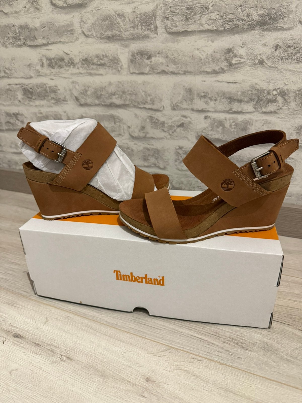 Timberland sandalen 37 nieuw, Beige, Nieuw, Sandalen of Muiltjes, Ophalen of Verzenden