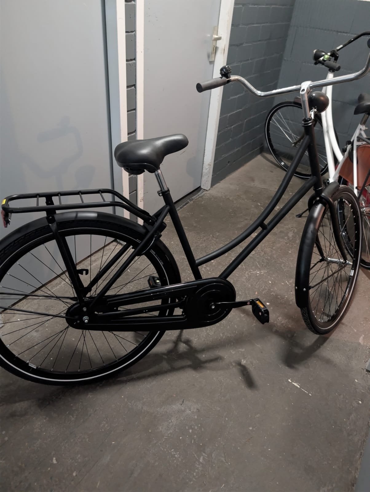 Nieuwe matzwarte fiets met automatische versnelling, Terugtraprem, 53 tot 56 cm, Versnellingen, Nieuw