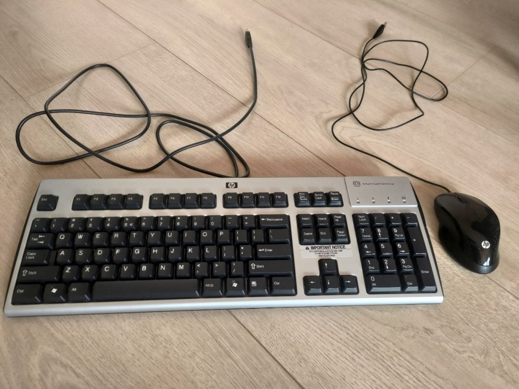 HP Smartcard Toetsenbord + Muis, Ophalen of Verzenden, HP, Qwerty, Bedraad
