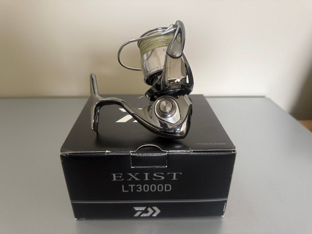 Daiwa 22 Exist G LT3000D – zeer nette staat met doos, Watersport en Boten, Ophalen of Verzenden, Gebruikt, Molen