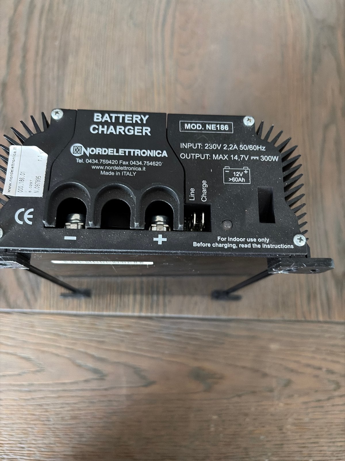 Nordelettronica NE186 Acculader 12V 300W, Caravans en Kamperen, Ophalen of Verzenden, Gebruikt