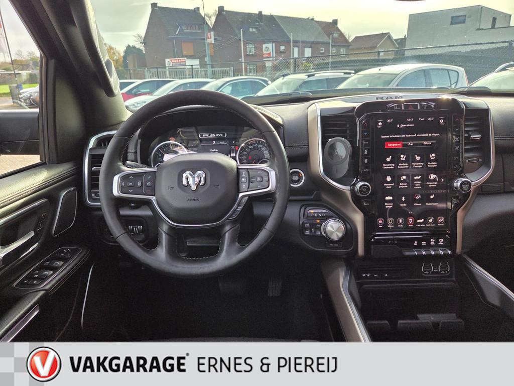 Dodge Ram 1500 5.7 V8 4x4 Crew Cab Longhorn Laramie, Auto's, Automaat, 5654 cc, Zwart, Bedrijf