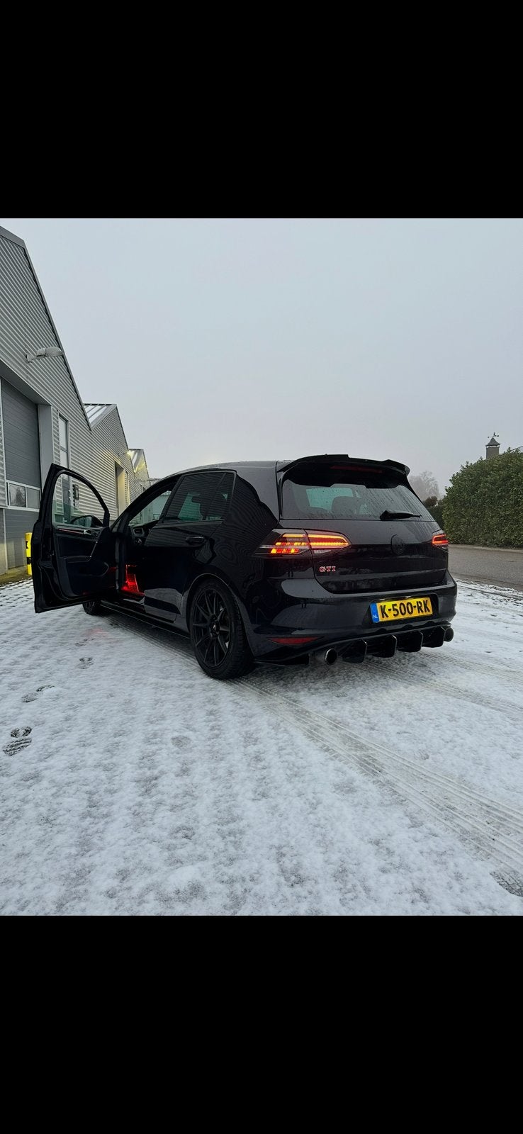 Volkswagen Golf GTI Performance 2.0 TSI DSG| 305 PK | MAXTON, Auto's, Volkswagen, Parkeerassistent, Zwart, 1984 cc, Leder en Stof