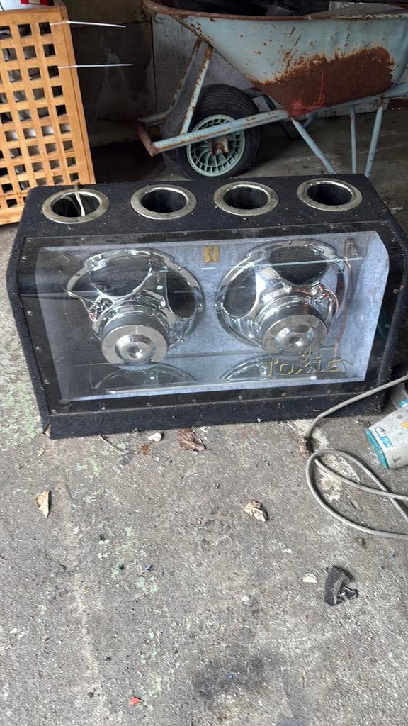 Subwoofer speaker box toxic, Auto diversen, Ophalen, Gebruikt