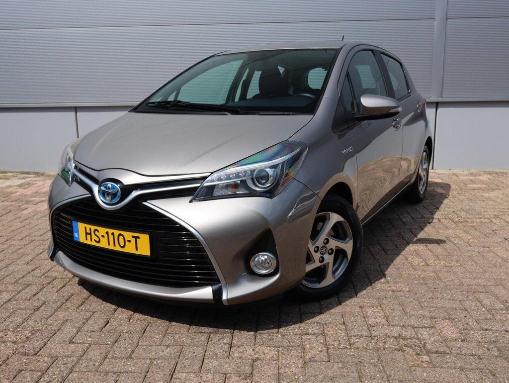 Toyota Yaris 1.5 Hybrid (Vol Opties)Airco Navi Cruisecontrol, Auto's, Gebruikt, Euro 6, 4 cilinders, 49 €/maand