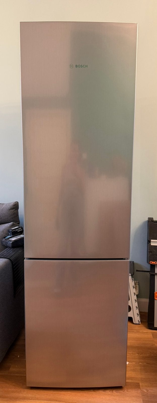 Bosch koelkast –grijs– zo goed als nieuw, Ophalen, Zonder vriesvak, 200 liter of meer, 160 cm of meer