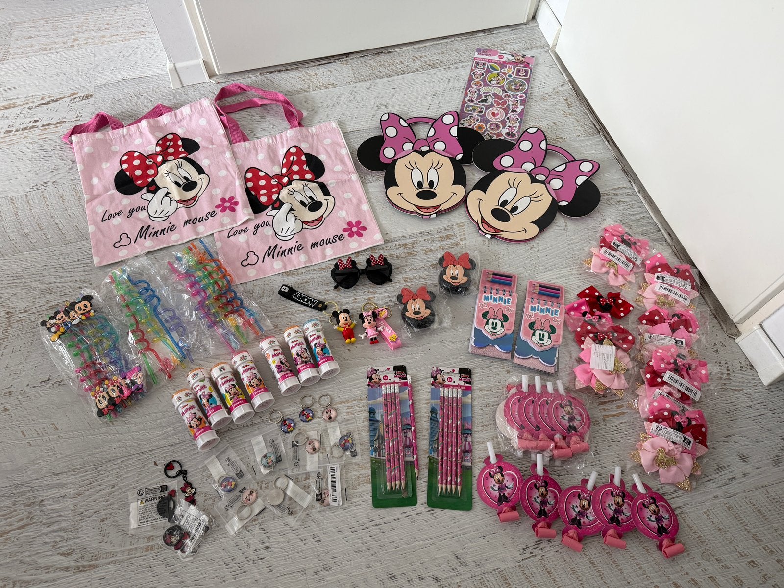 Mini mouse uitdeel-cadeauset voor verjaardag. NIEUW!, Ophalen of Verzenden, Nieuw, Feestartikel, Verjaardag