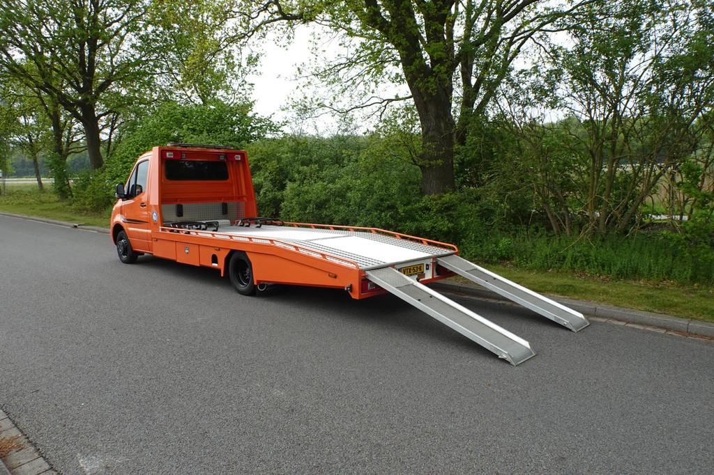 Mercedes-Benz Sprinter 319 1.9 CDI crazy color edition autot, Automaat, Bedrijf, Diesel, Onderhoudsboekje
