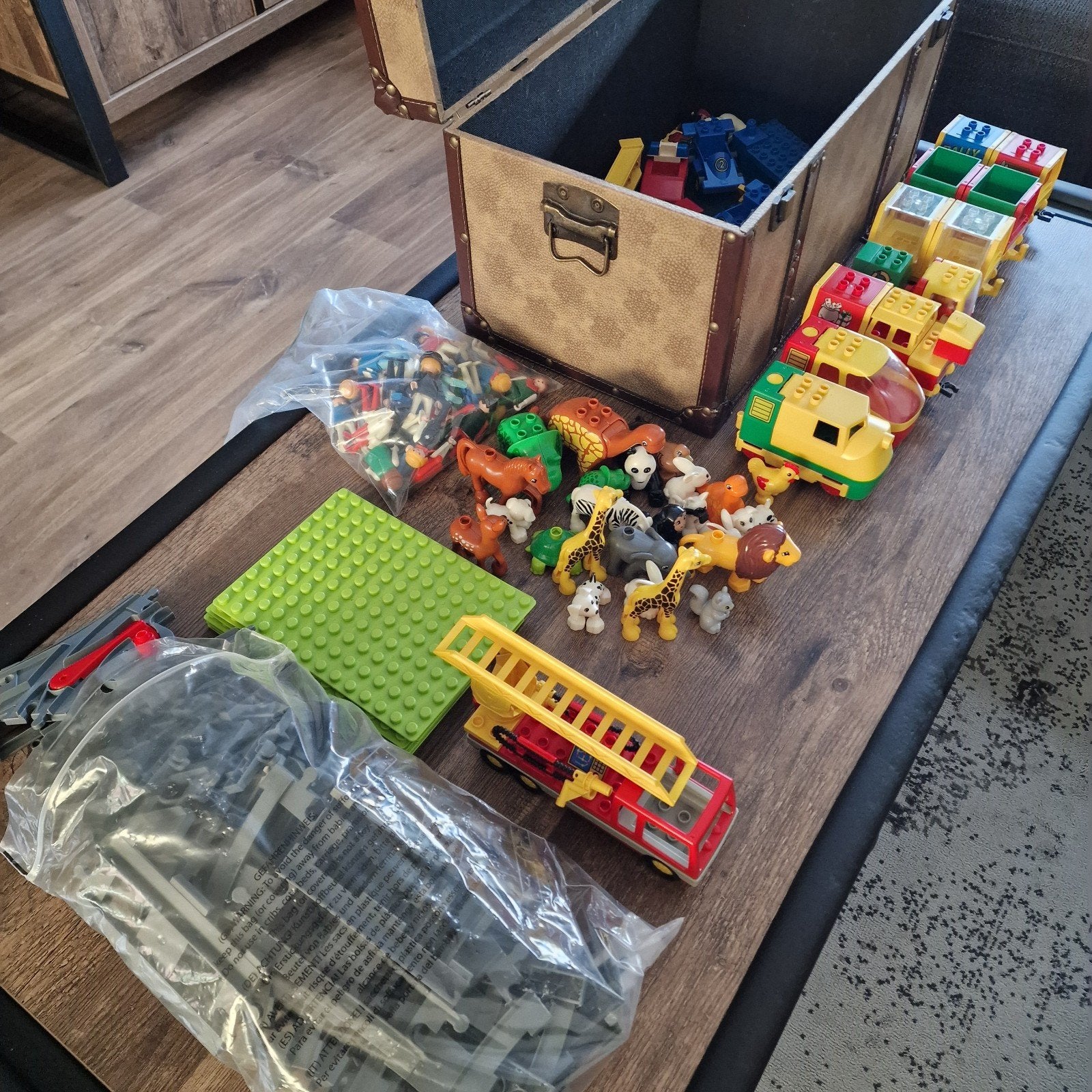 Grote partij LEGO Duplo met treinen, dieren en meer!, Gebruikt, Meerdere sets, Ophalen of Verzenden, Duplo