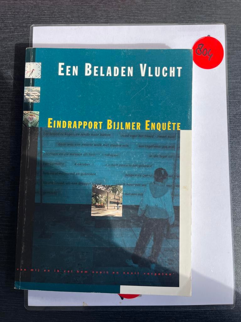 Een Beladen Vlucht - Eindverslag Bijlmer Enquête, Boeken, Ophalen of Verzenden, Zo goed als nieuw