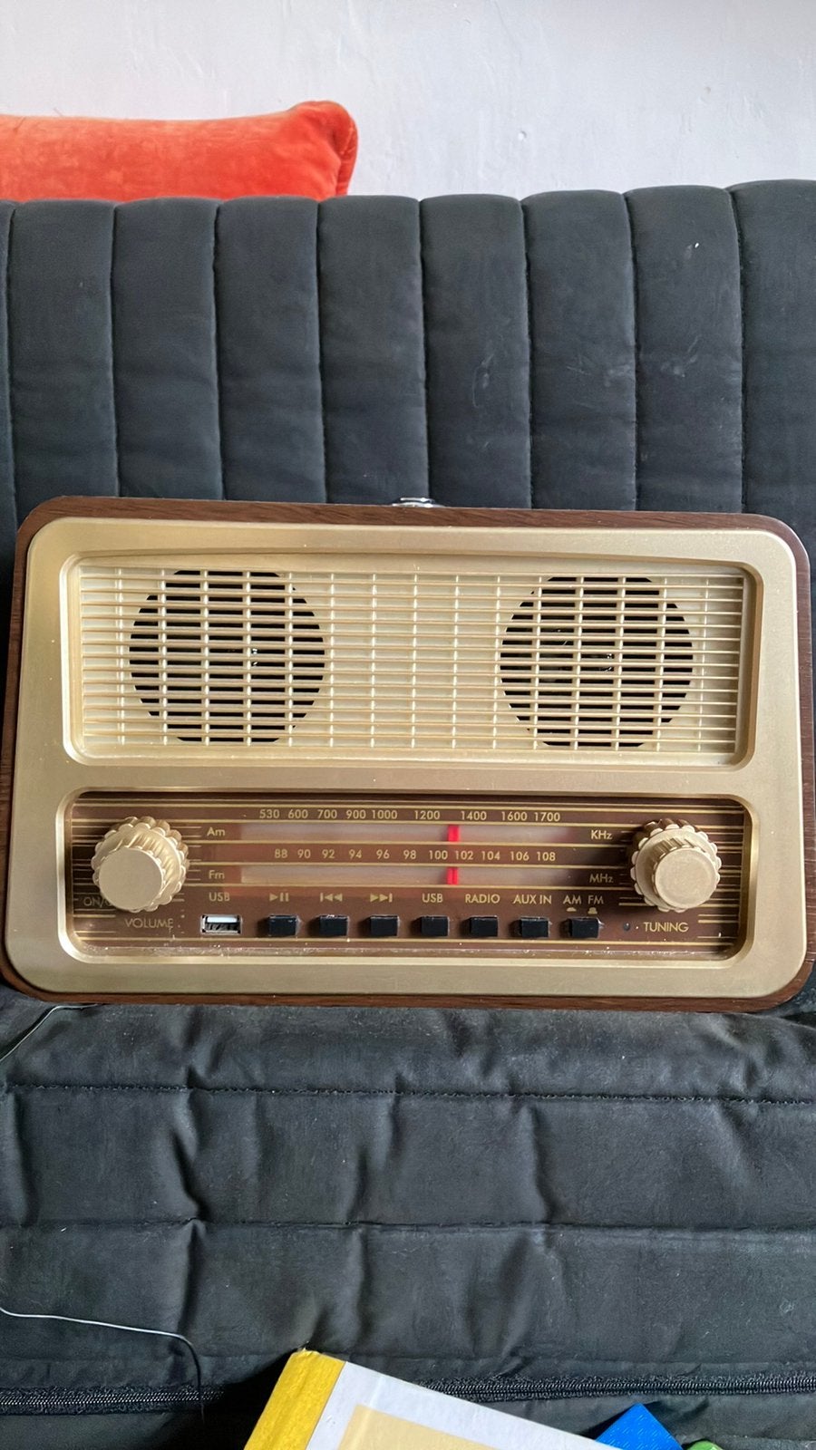 One button radio retro look, Ophalen of Verzenden, Zo goed als nieuw