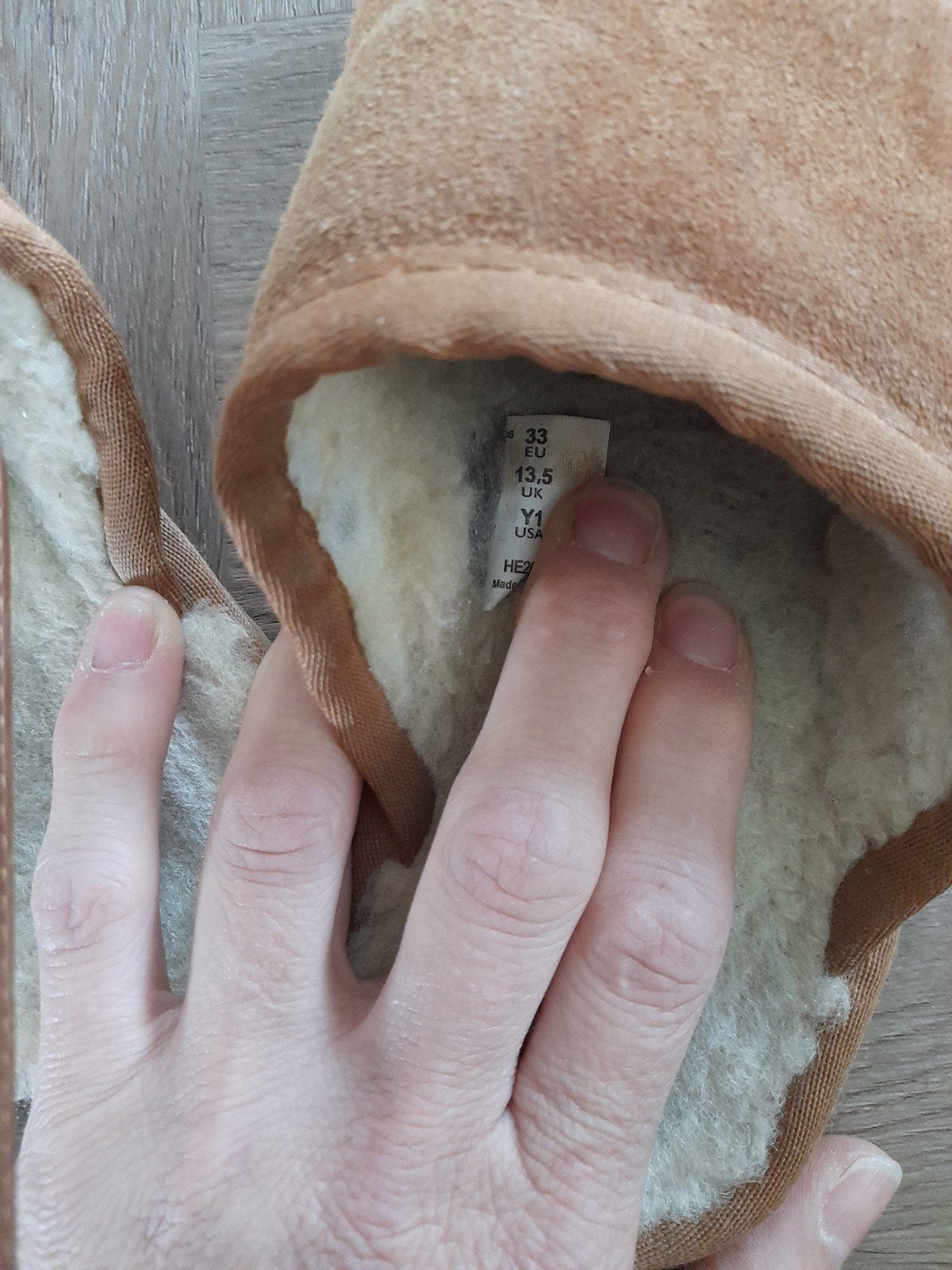 Bijna gratis gebruikte Warmbat pantoffels cognac Unisex 33, Gebruikt, Warmbatt, Jongen of Meisje, Overige typen
