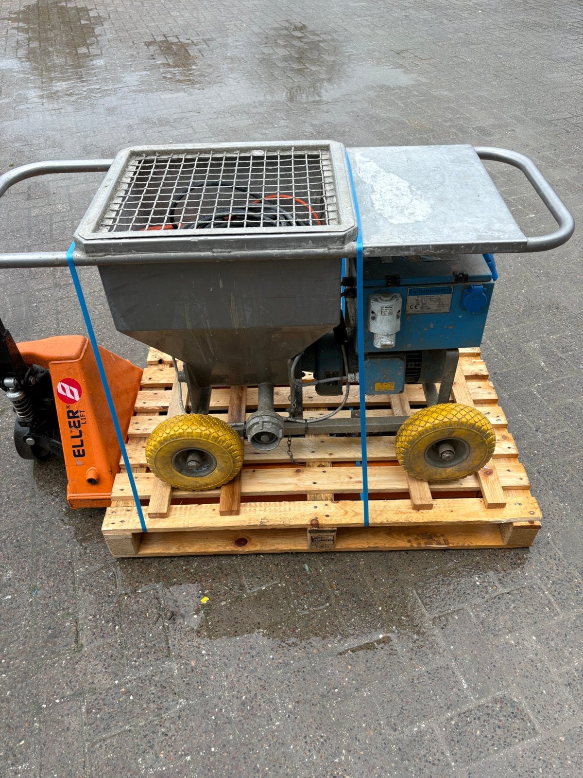 Schoonewil E4 dikstofpomp 230v  Leemstuc / Bio based / tikso, Ophalen, Gebruikt