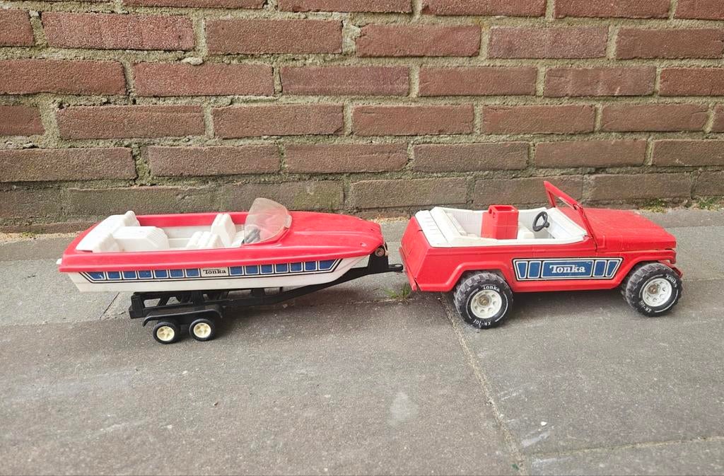 Tonka jeep aanhanger speedboot rood, Antiek en Kunst, Antiek | Speelgoed, Ophalen