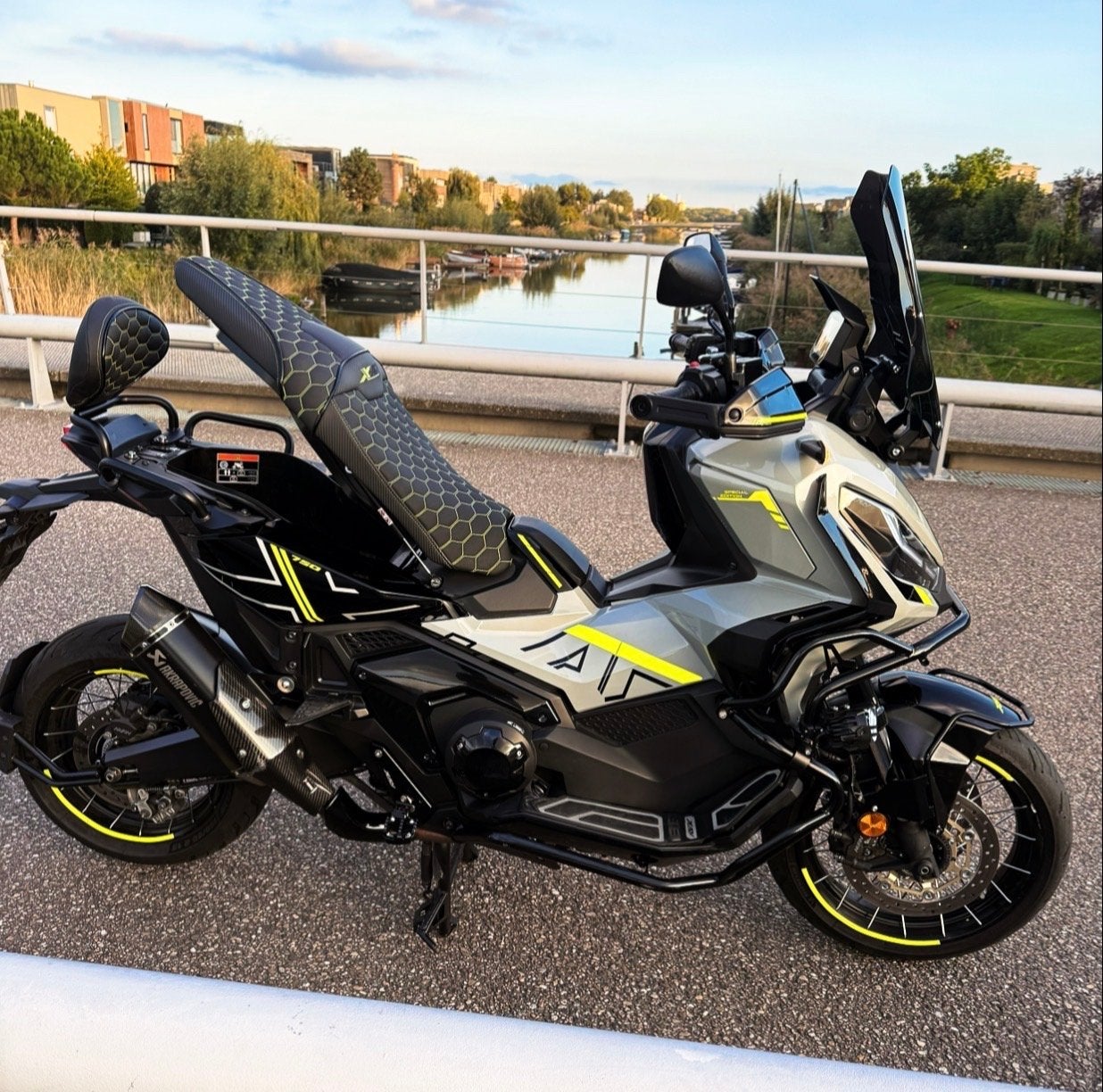 Honda X-ADV 2024 - Avontuurlijke motorscooter, Ophalen, Zo goed als nieuw
