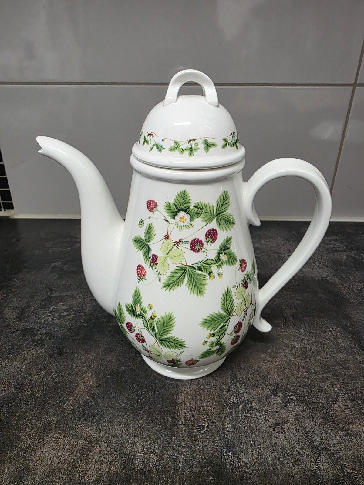 Portmeirion Summer Strawberries

Koffie pot, Ophalen of Verzenden