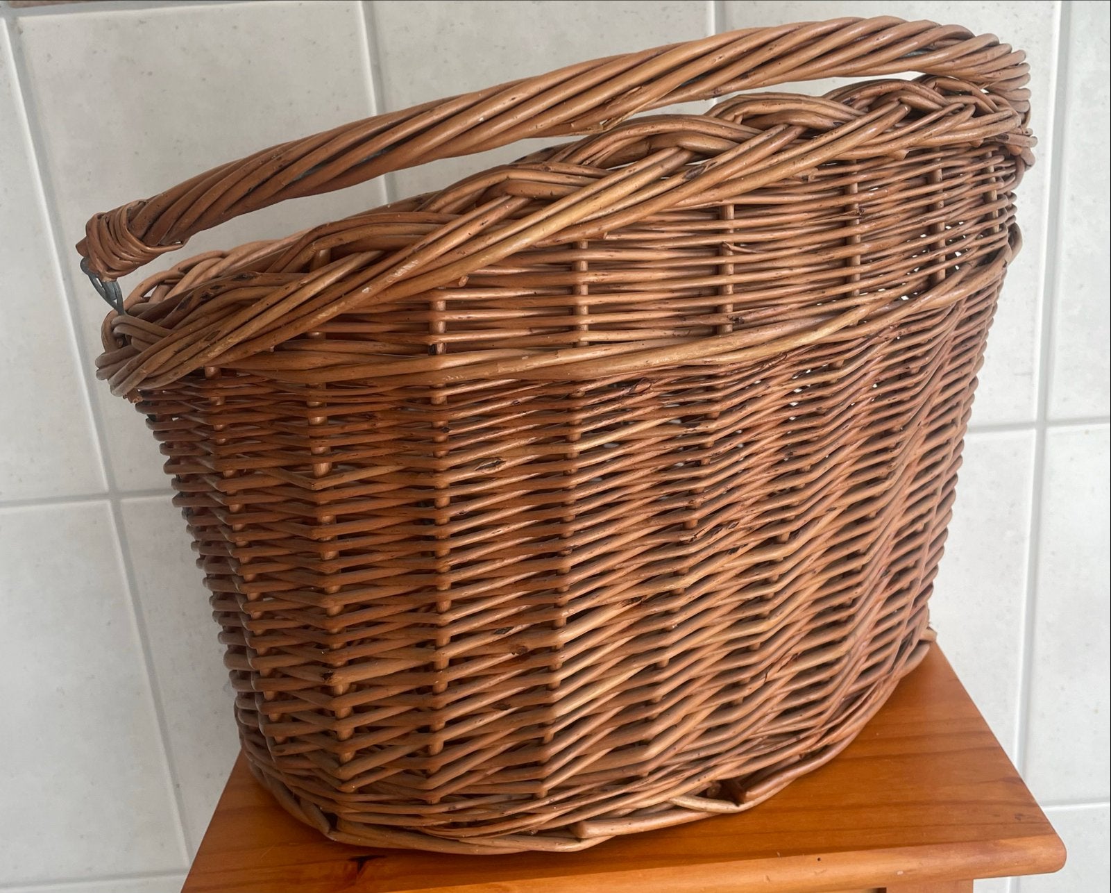 Rotan / rieten fietsmand met stuurbevestiging NIEUW, Ophalen of Verzenden, Nieuw, Fietsmand, Stuurbevestiging