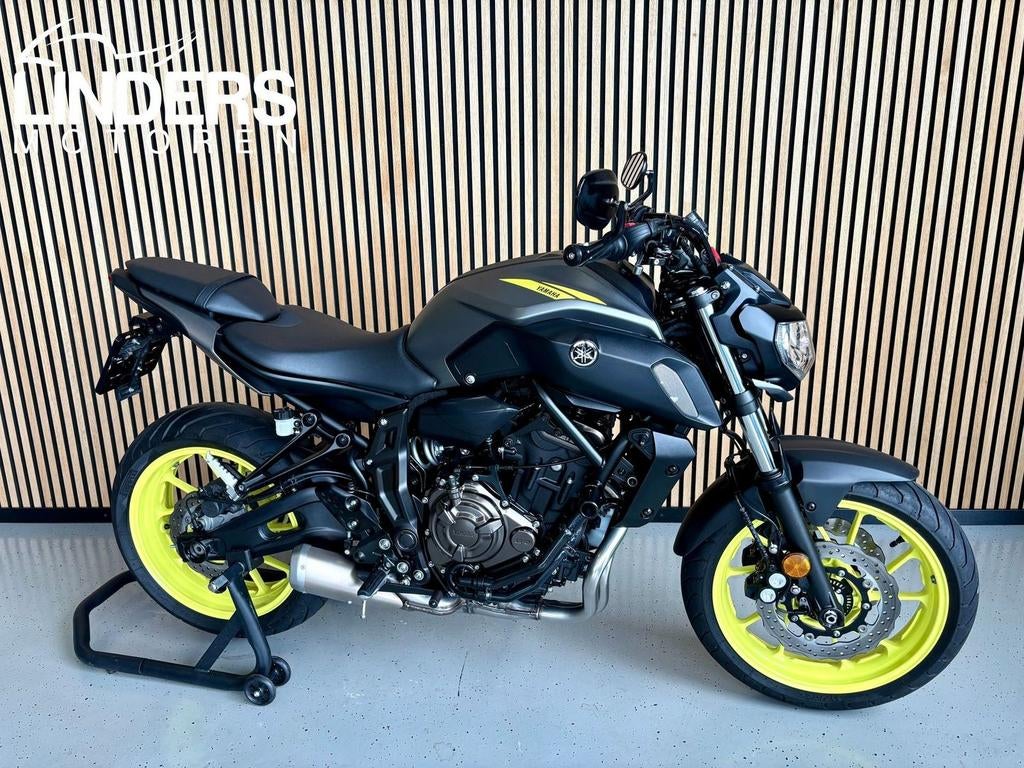 YAMAHA MT07 35KW op kenteken (bj 2018), Motoren, 2 cilinders, Bedrijf, Onbekend, YAMAHA