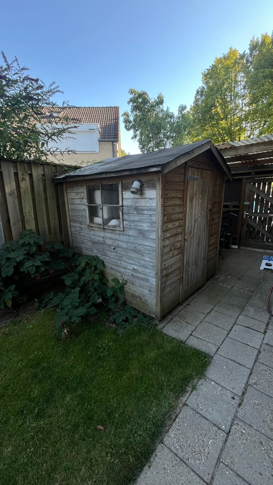 Houten tuinschuurtje 1,80 x 1,80 m – dakleer – geen lekkage, Gebruikt, Tuinhuis, Minder dan 200 cm, 1 raam