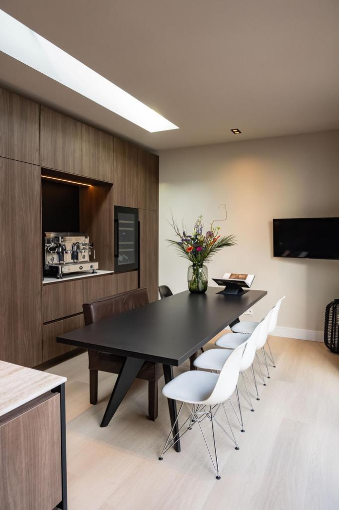Vitra EM Table Jean Prouve tafel 90x260, Huis en Inrichting, Tafels | Eettafels, Ophalen, 200 cm of meer, 50 tot 100 cm, Zo goed als nieuw