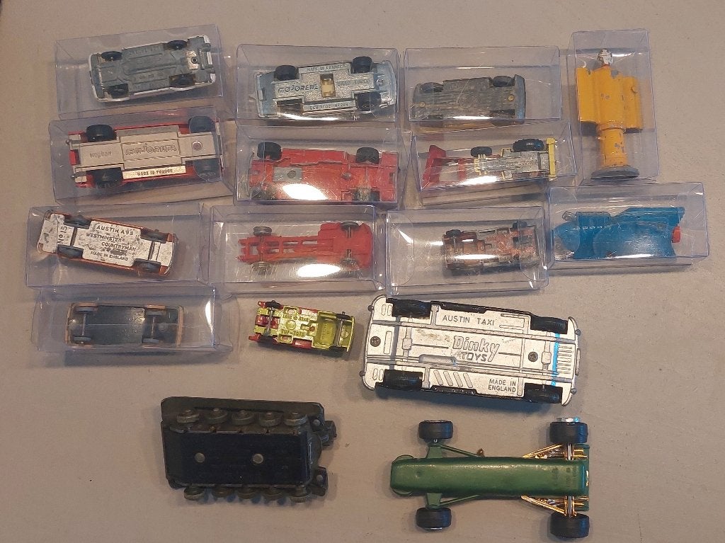 16 vintage miniatuurauto's o.a. Dinky Toys, Lego, Hot Wheels, Overige merken, Gebruikt, Auto, Groter dan 1:32