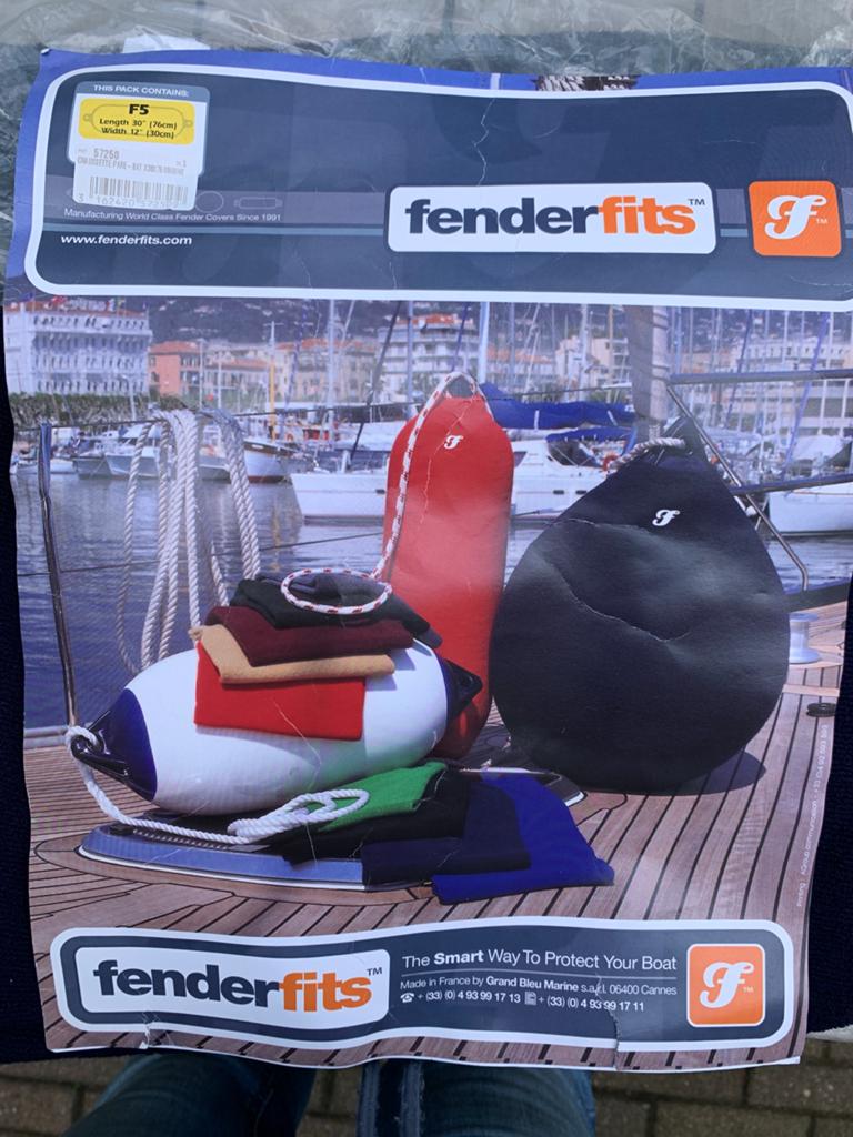 4 Fender hoezen, Ophalen of Verzenden, Zo goed als nieuw, Ankeren en Afmeren, Zeilboot of Motorboot
